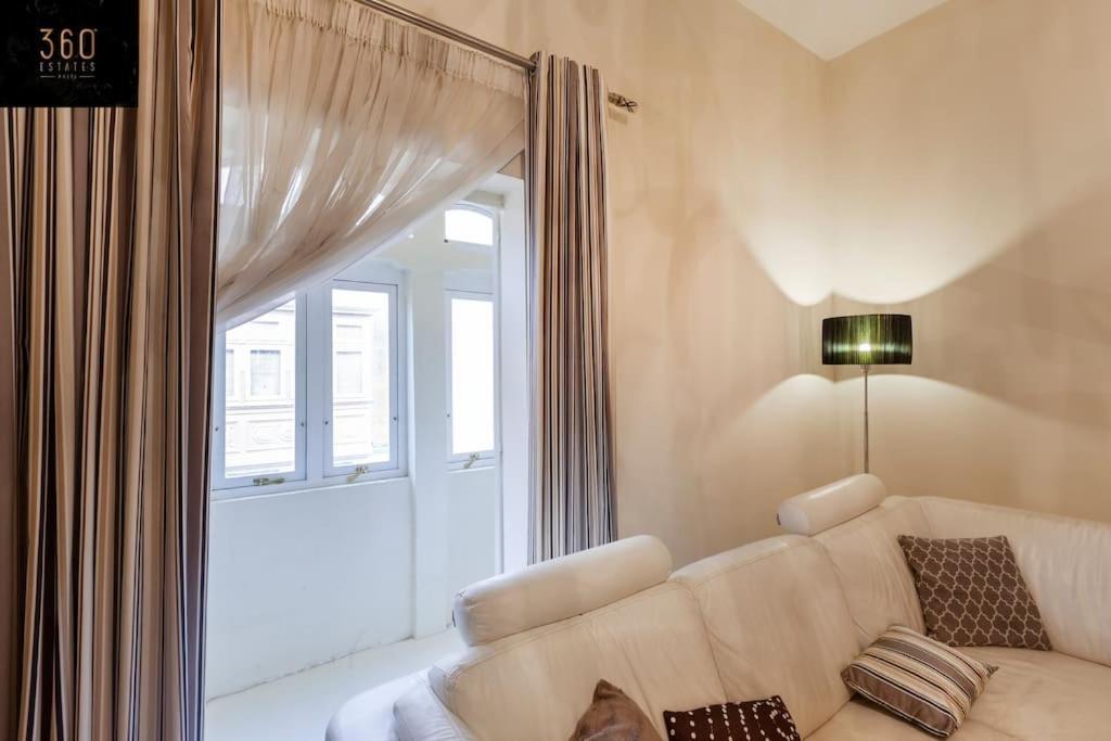 Beautiful, Typical Maltese 4Br Home With Roof Top By 360 Estates Sliema Exteriér fotografie