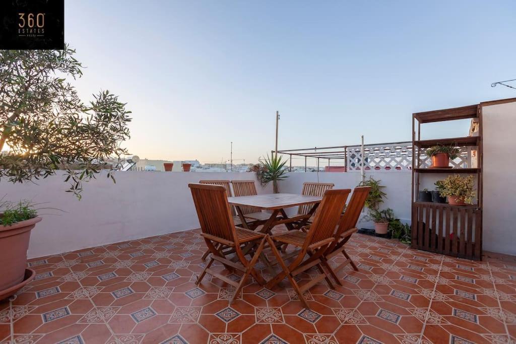 Beautiful, Typical Maltese 4Br Home With Roof Top By 360 Estates Sliema Exteriér fotografie
