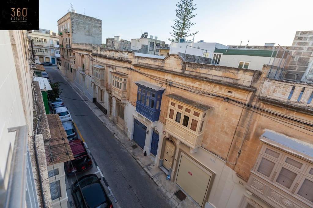 Beautiful, Typical Maltese 4Br Home With Roof Top By 360 Estates Sliema Exteriér fotografie